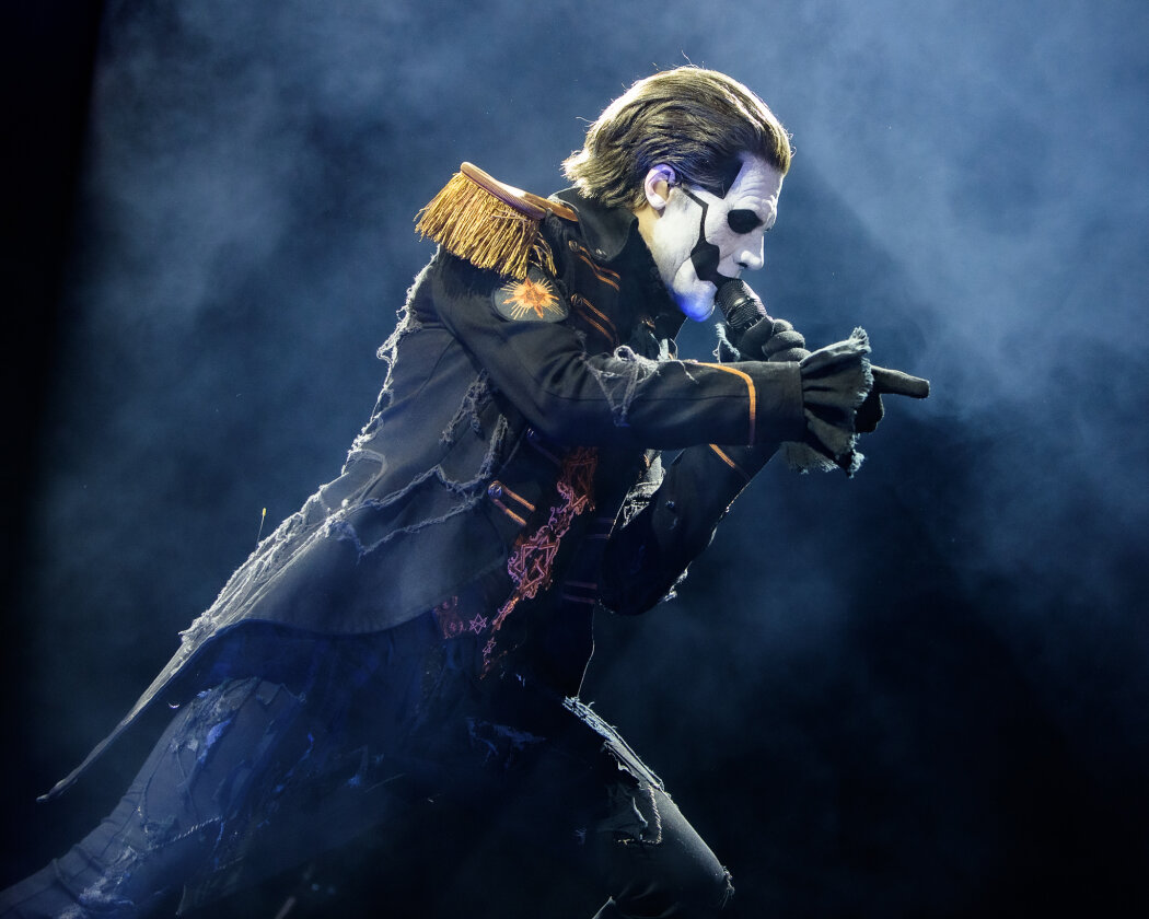 Mastermind Tobias Forge auf Tour mit "Phantomime". – Ghost.