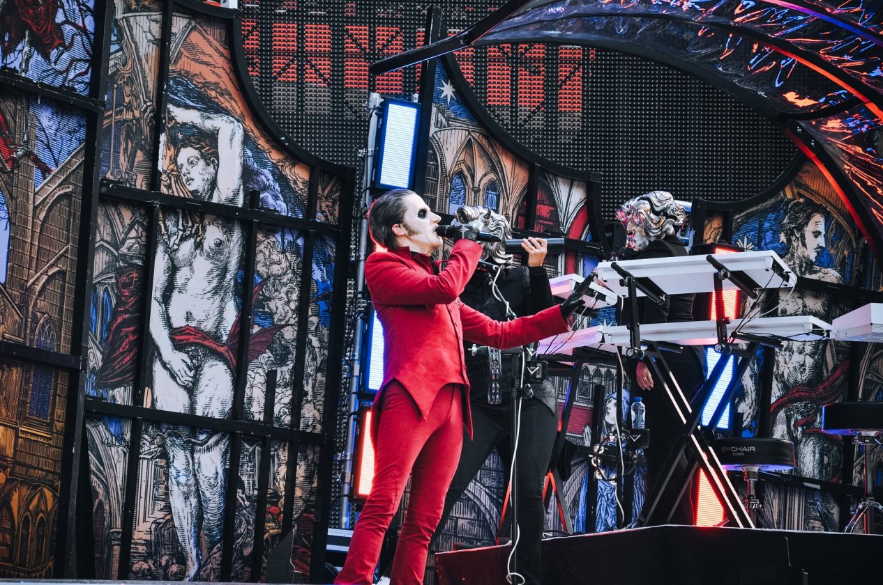 Stadion-Rock können sie: Ghost als Metallica-Support-Act. – Ghost.