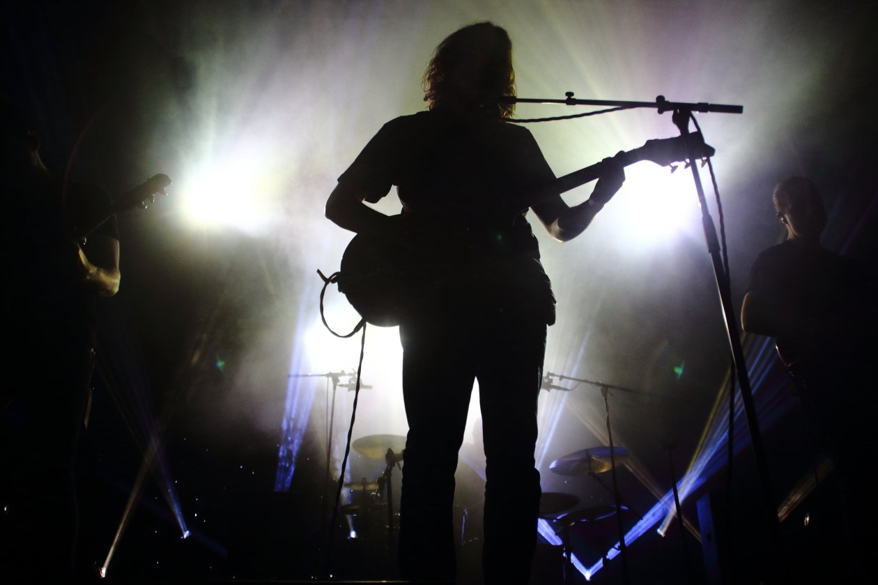 Auf "Epitaph"-Tour mit beeindruckender Lightshow. – God Is An Astronaut.