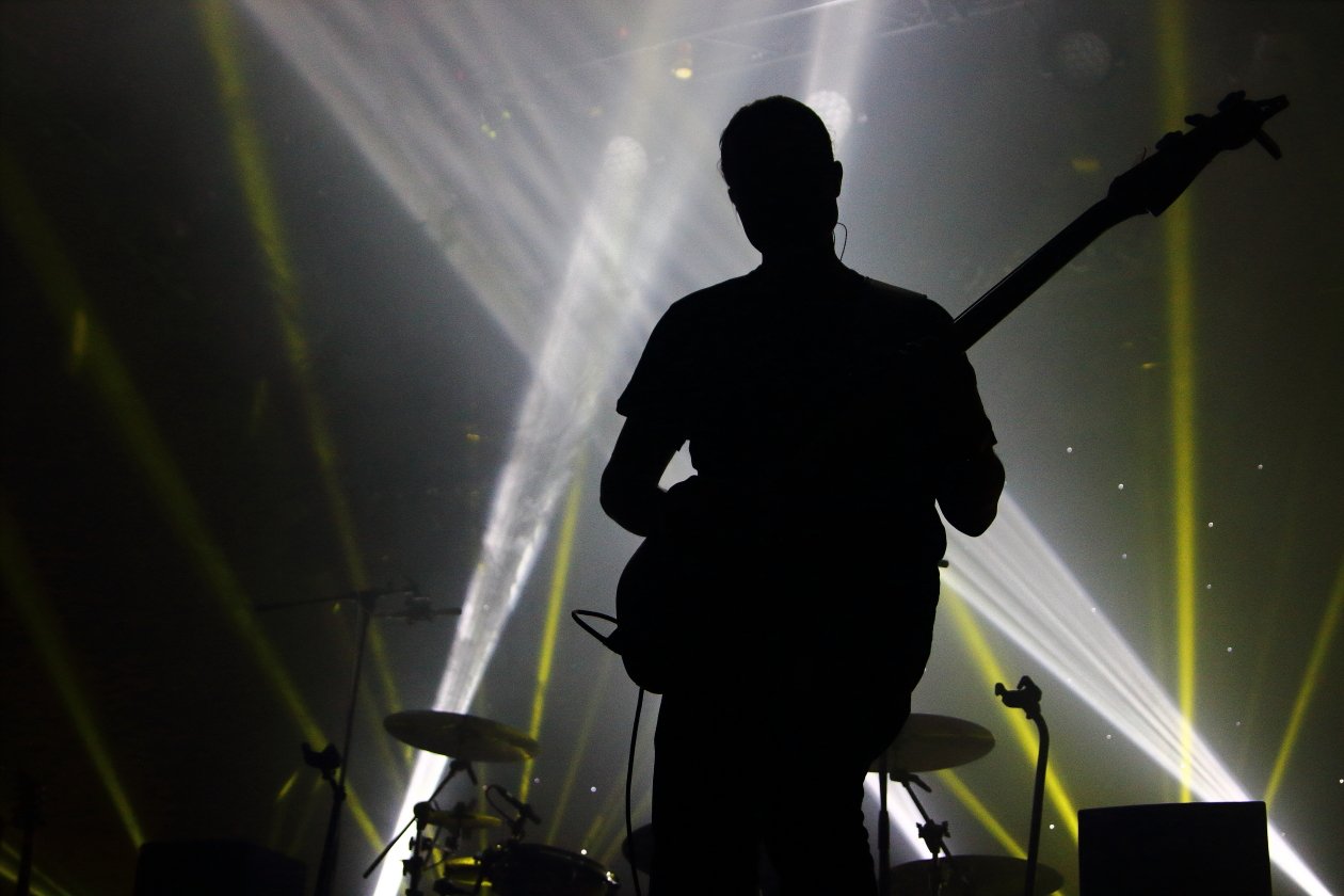 Auf "Epitaph"-Tour mit beeindruckender Lightshow. – God Is An Astronaut.