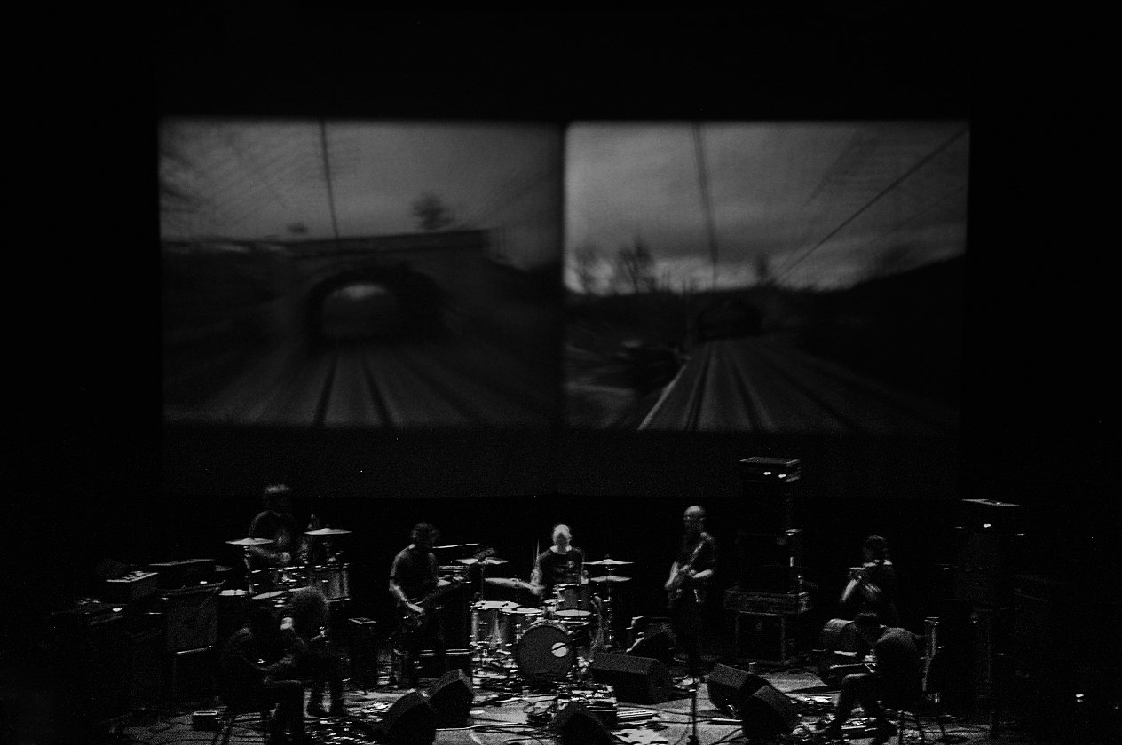 Große Location, großes Kino. Godspeed You! Black Emperor errichten ihre "Luciferian Towers". – Undoing A Luciferian Towers.
