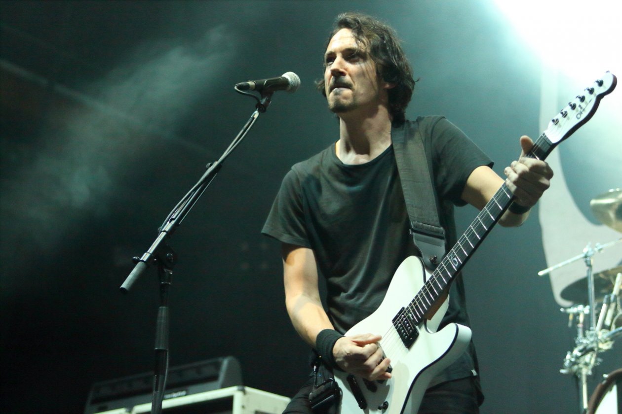 Gojira – Auf  'The Last Hero'-Tour mit Alter Bridge. – Joe Duplantier.
