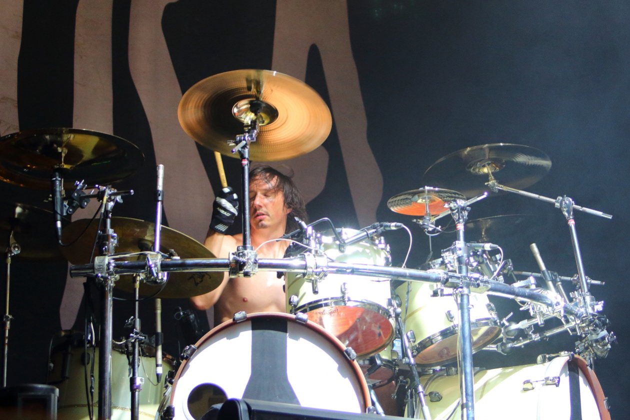 Gojira – Auf  'The Last Hero'-Tour mit Alter Bridge. – Mario Duplantier.