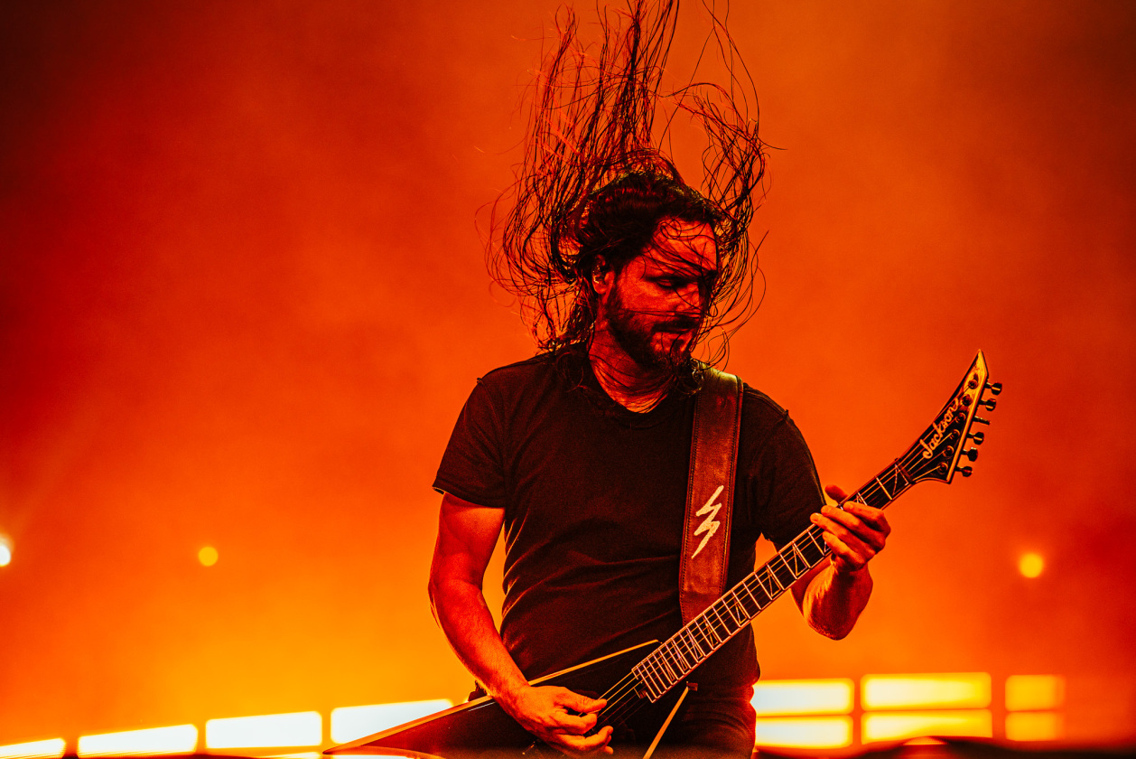 Gojira – Die Franzosen lockten mit ihrem brutalen Stilmix massenweise Fans vor die Harder Stage. – Christian Andreu.