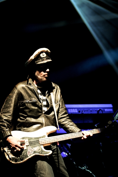 Gorillaz – Damon Albarn und seine Comic-Truppe in Berlin. – Paul Simonon.