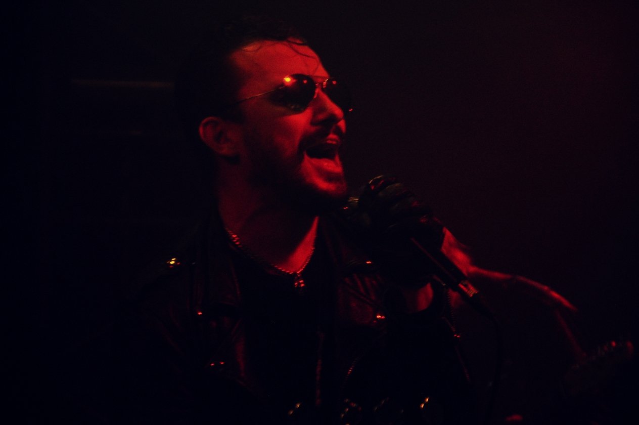 Joy Through Death – die Post-Punk-Durchstarter live. – Grave Pleasures live in Köln.