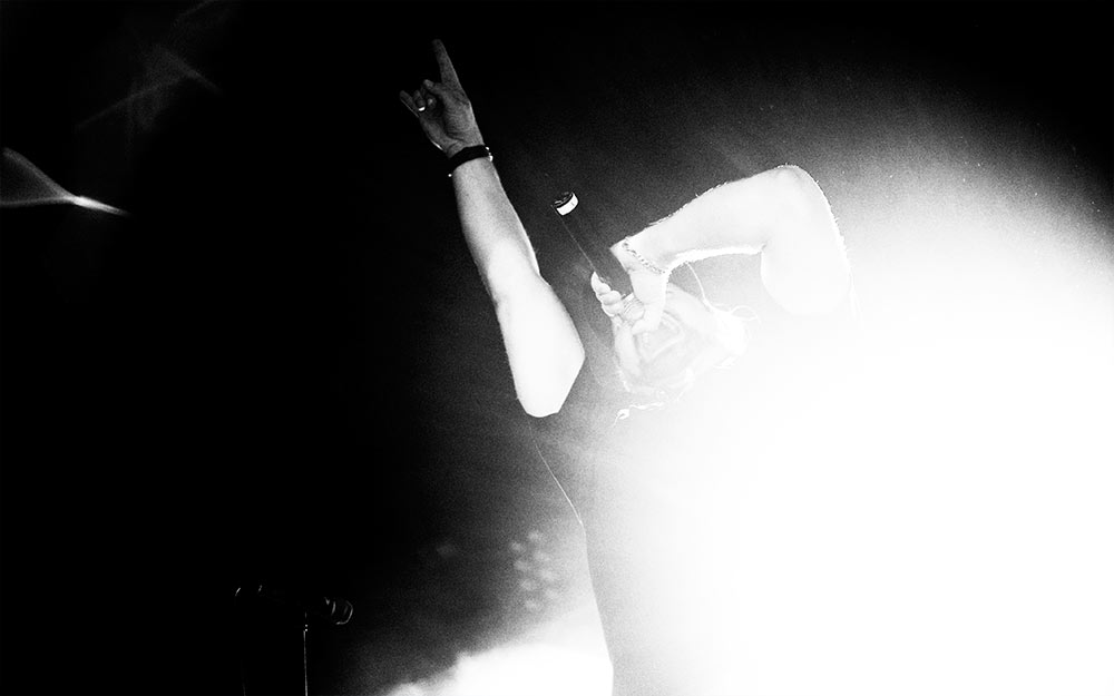 H-Blockx? HBLX? Egal, in der Live Music Hall brennt die Luft... – H-Blockx