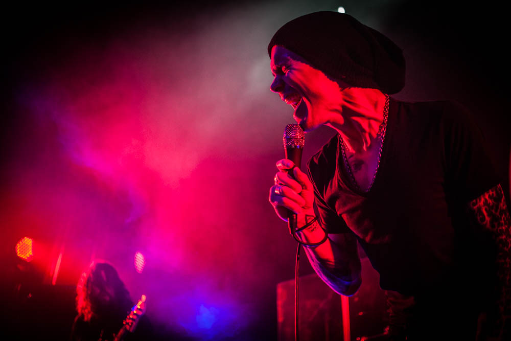 HIM spielen im April 2013 eine nette, dunkle Clubshow im Kölner Gloria – HIM.