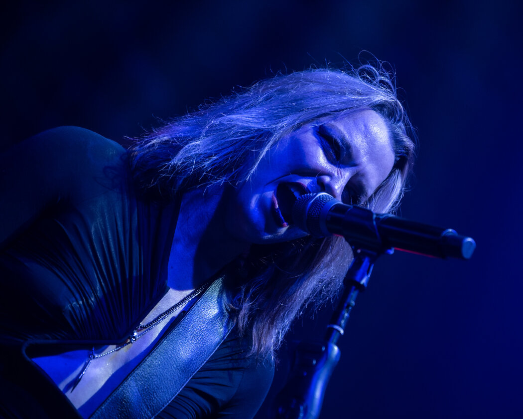 Mit Alter Bridge on tour: die Hale-Geschwister samt Band. – Halestorm.