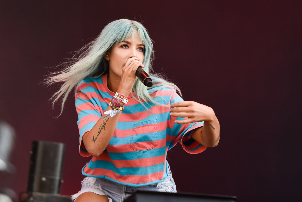 Halsey – Halsey.