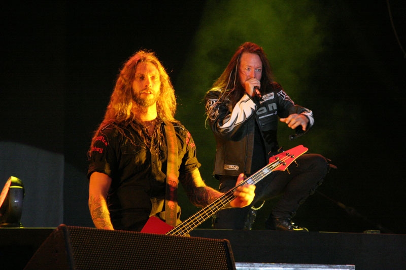 Hammerfall – Die Schweden nehmen diese Mal die Headlinerposition ein. – Fredrik und Joakim