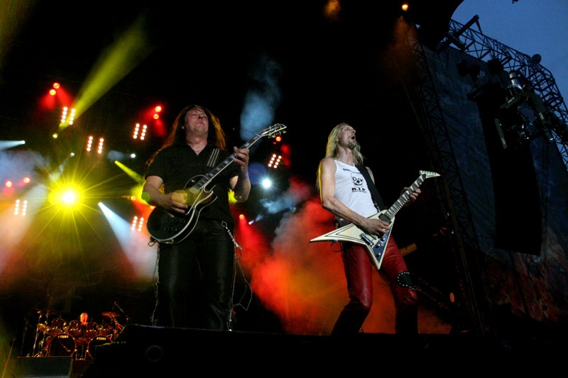 Hammerfall – Die Schweden nehmen diese Mal die Headlinerposition ein. – Pontus und Oscar