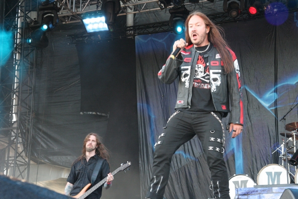 Hammerfall – Als Liveband sind die Schweden nicht zu verachten. – 