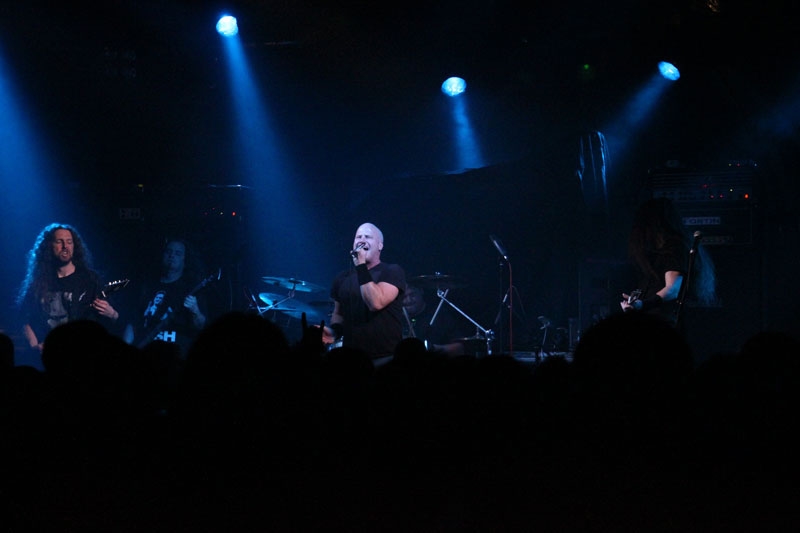 Mit Exodus knallt Lee Altus live deutlich mehr. – Heathen