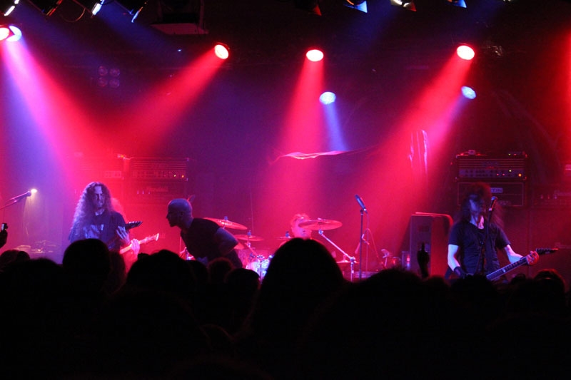 Mit Exodus knallt Lee Altus live deutlich mehr. – Heathen