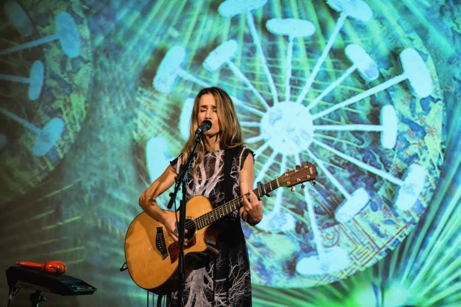 300 Days At Sea - nur mit dieser Frau. – Heather Nova.