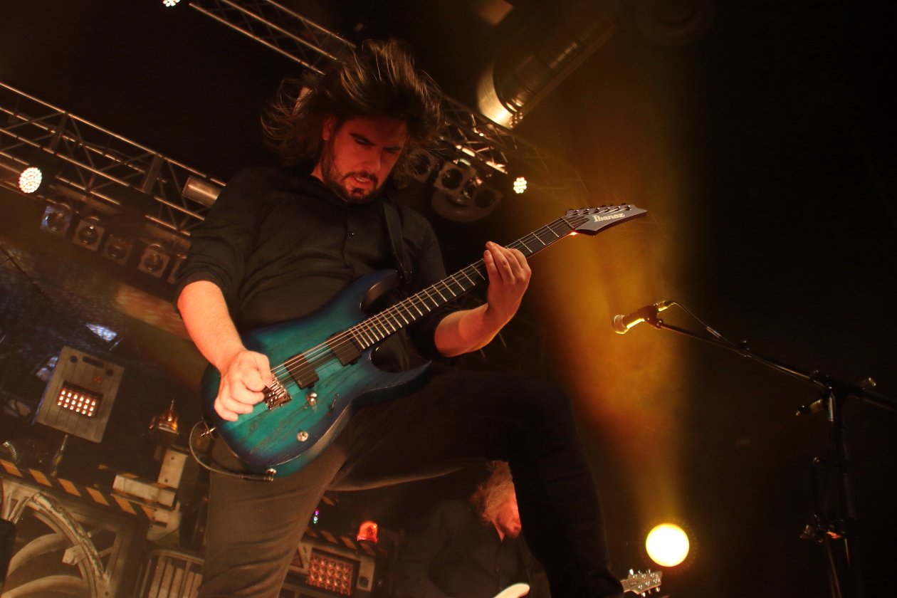 Heaven Shall Burn – Am Karfreitag brennt der Himmel über Berlin. – Eric Bischoff.