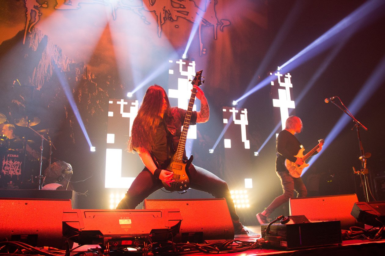 Heaven Shall Burn – Vollgas: Mit Korn in der Hauptstadt. – On stage.