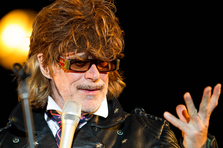 Helge Schneider – "Pretty Joe und die Dorfschönheiten" - auch 2014 bleibt Helge der Chef. – Das Publikum zeigte sich jedenfalls begeistert ...