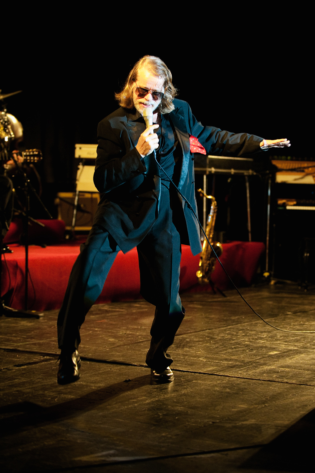 Helge Schneider – Jazzmusik und Spaß - vom Experten aus Mülheim an der Ruhr. – ... aufs Parkett gelegt.