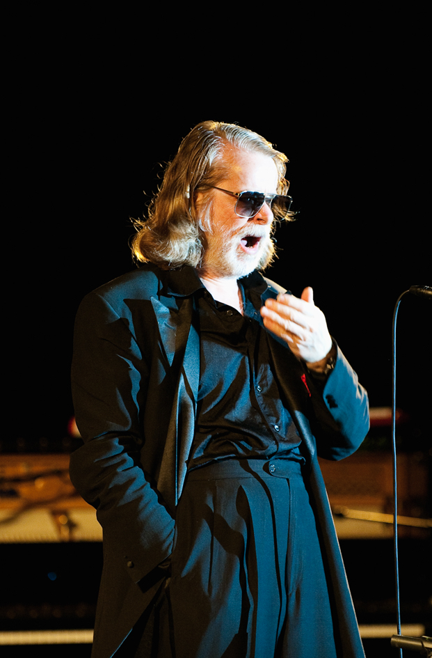 Helge Schneider – Jazzmusik und Spaß - vom Experten aus Mülheim an der Ruhr. – ... bloß schon rum.
