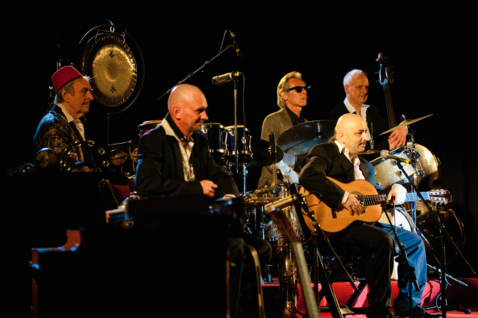 Helge Schneider – Jazzmusik und Spaß - vom Experten aus Mülheim an der Ruhr. – ... sind auf jeden Fall schön anzusehen.