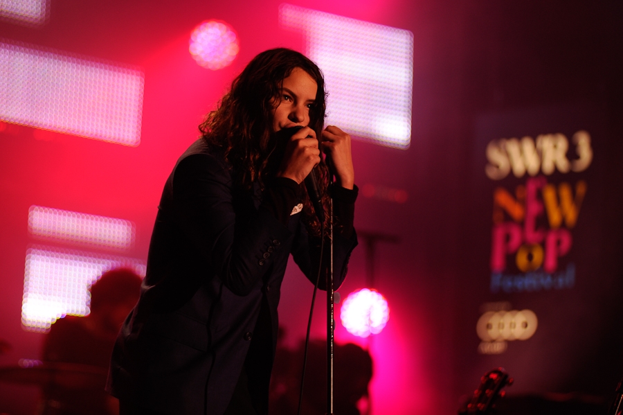 I Blame Coco – Stings Tochter spielte einen introvertierten Gig. – Stings Tochter Eliot Paulina Sumner.