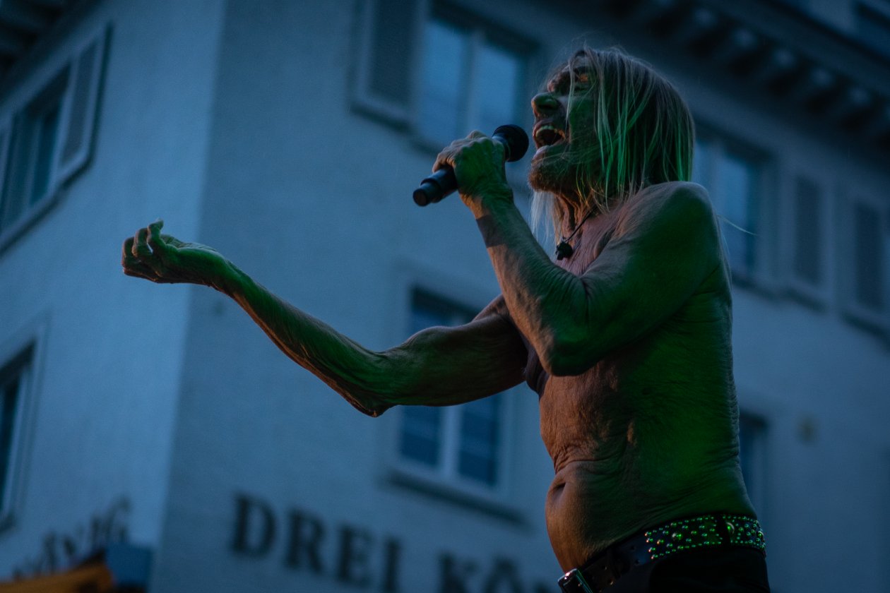 Das bisschen Regen ... Iggy Pop in Hochform. – Iggy Pop.