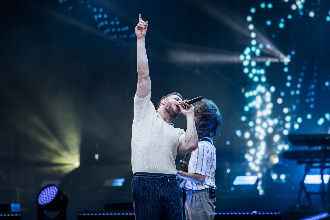Imagine Dragons begeistern das ausverkaufte Open Air-Stadionrund. – Imagine Dragons