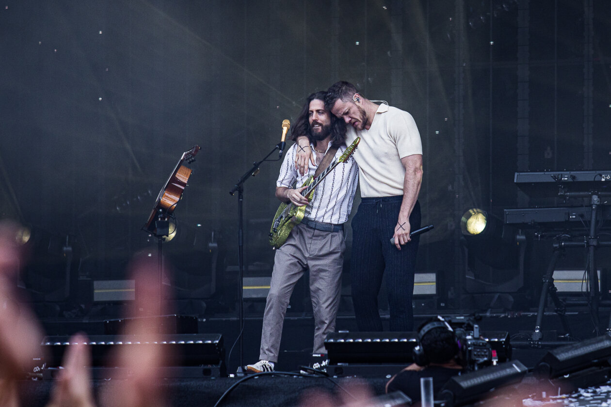 Imagine Dragons begeistern das ausverkaufte Open Air-Stadionrund. – Daniel und Dan.