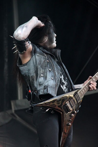 Immortal – Mussten gegen die Sonne (!!) anspielen. – Abbath