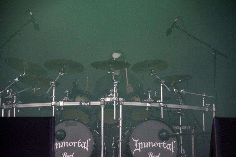 Immortal – Mussten gegen die Sonne (!!) anspielen. – Horgh