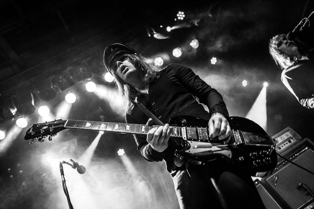 Imperial State Electric – Schwedischer Rock-Doppelpack mit Graveyard. – Ex-Hellacopters Nicke.
