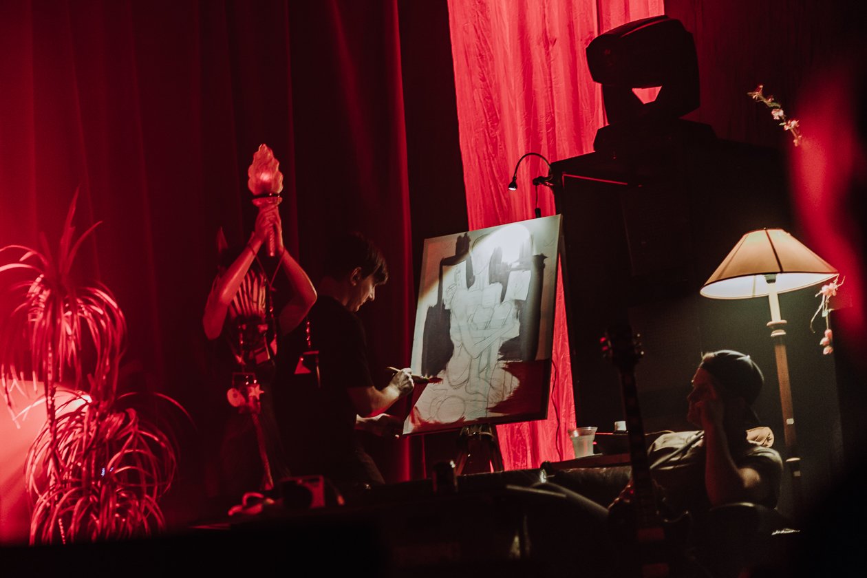 In Flames – Anders Fridén und Co. rocken den Pott. – Wohnzimmer-Atmo.