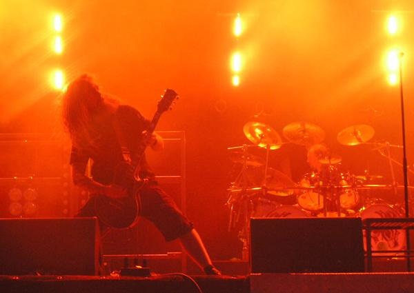 Keine Ahnung vom Fußball aber live ne große Nummer: In Flames. – 
