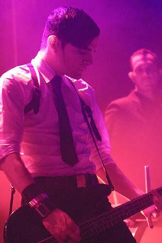 Interpol – Köln feiert Style und Glamour. Live im Gloria 2004. – 