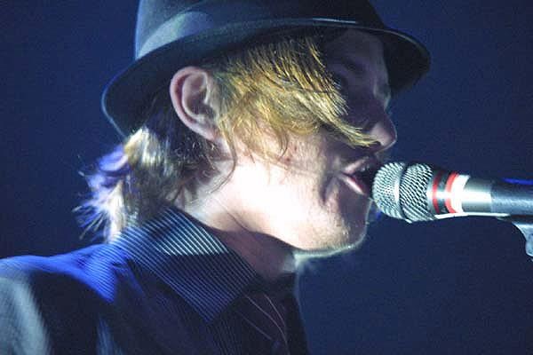 Interpol – Köln feiert Style und Glamour. Live im Gloria 2004. – 