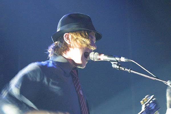 Interpol – Köln feiert Style und Glamour. Live im Gloria 2004. – 