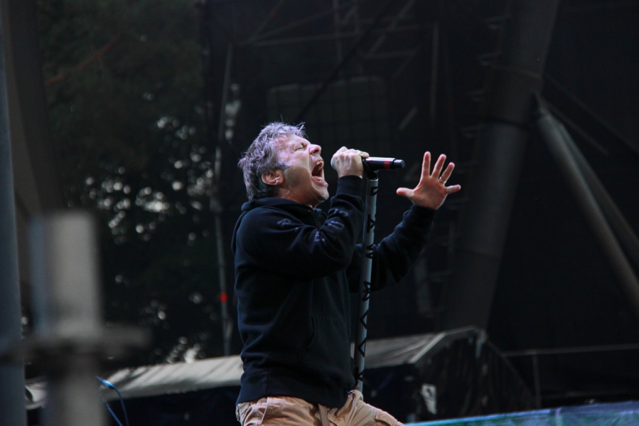 Iron Maiden – Eddie, Eddie und noch mal Eddie! – Eine Message lag Bruce noch am Herzen: Alle großen Reiche der Weltgeschichte sind bisher untergegangen, so der Sänger, ...