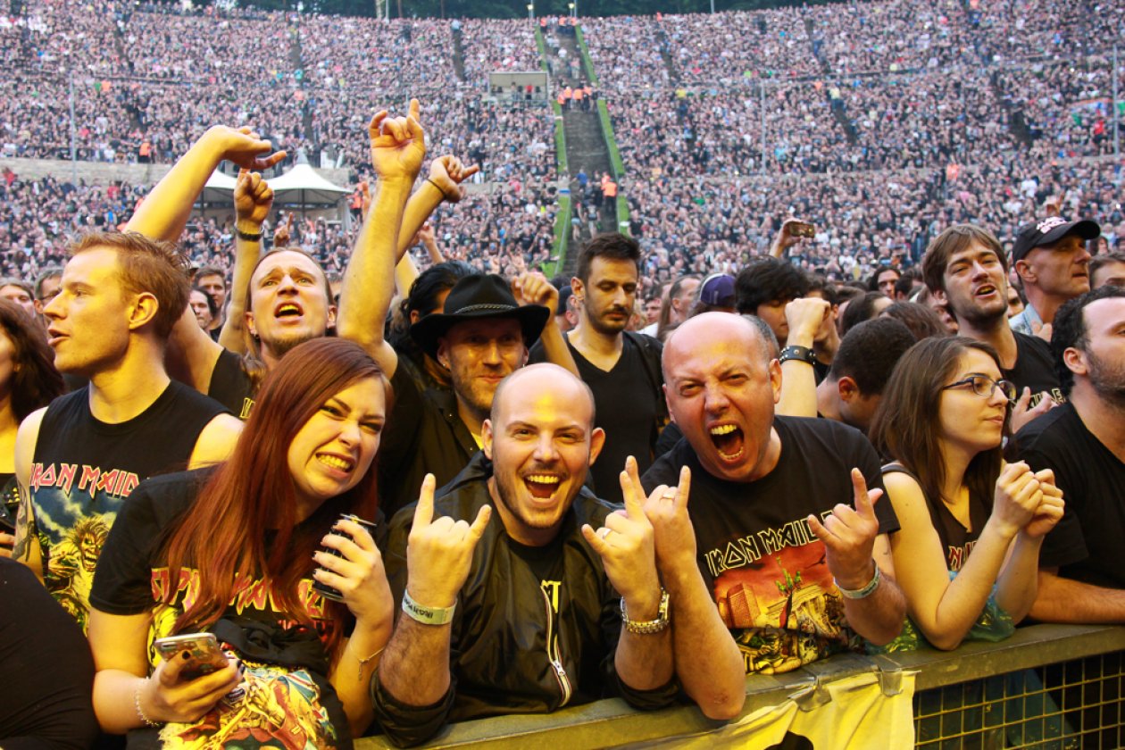 Eddie, Eddie und noch mal Eddie! – Pommesgabel-Alarm: Gespanntes Warten in der Haupstadt auf Iron Maiden. Und alle wussten, die Show wird bombastisch.