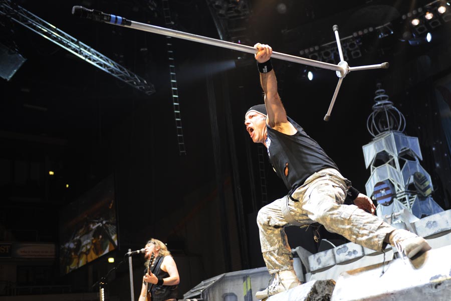 Iron Maiden – The Final Frontier - die eisernen Jungfrauen beehren den Ruhrpott. – Bruce Dickinson