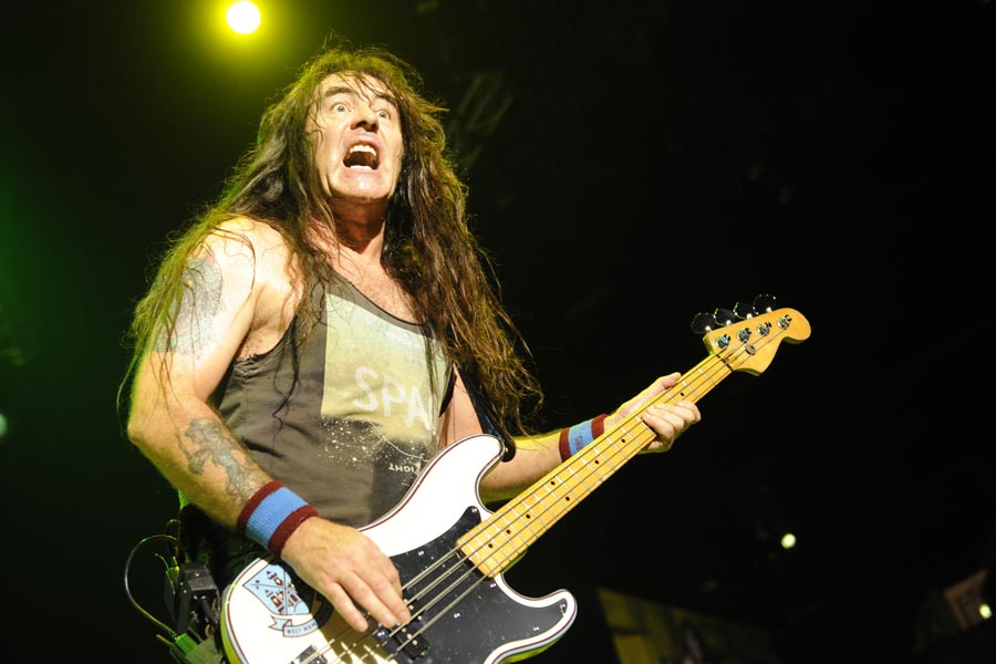 Iron Maiden – The Final Frontier - die eisernen Jungfrauen beehren den Ruhrpott. – Steve Harris