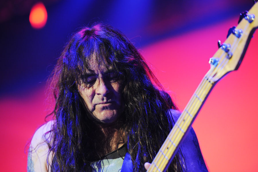 Iron Maiden – The Final Frontier - die eisernen Jungfrauen beehren den Ruhrpott. – Steve Harris