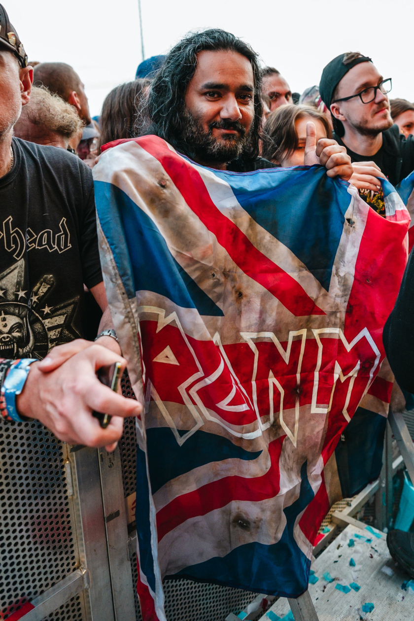 Iron Maiden – Iron Maiden.