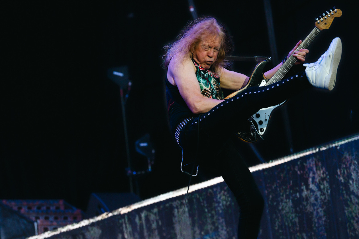 Iron Maiden – Iron Maiden.