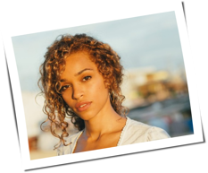 Izzy Bizu
