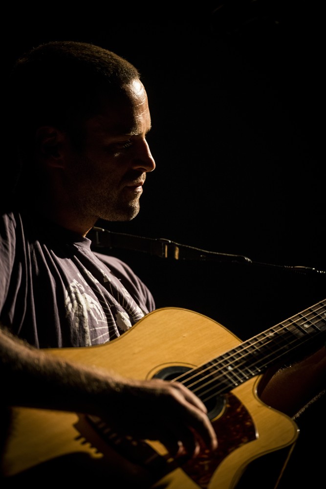 Jack Johnson bringt einen Hauch von von Hawaii ins E-Werk. – 