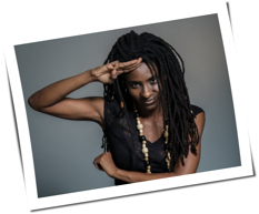 Jah9