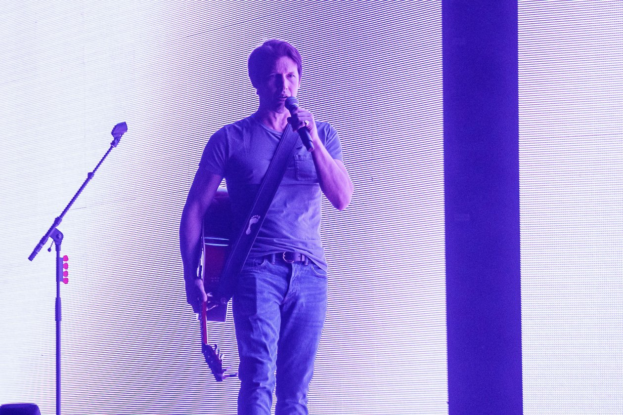 Volles Haus in der Hauptstadt. – James Blunt.