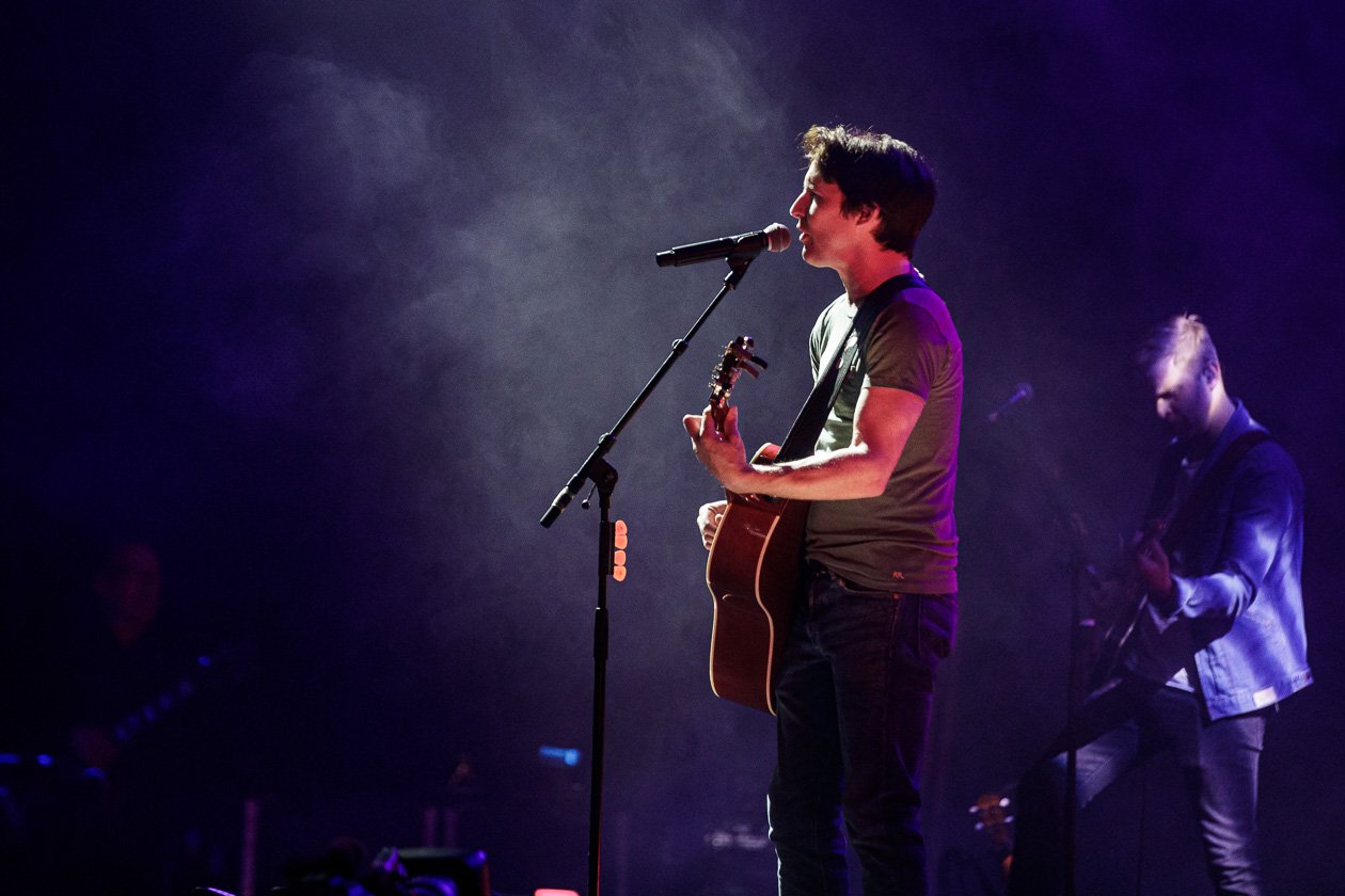 James Blunt – Volles Haus in der Hauptstadt. – James live.